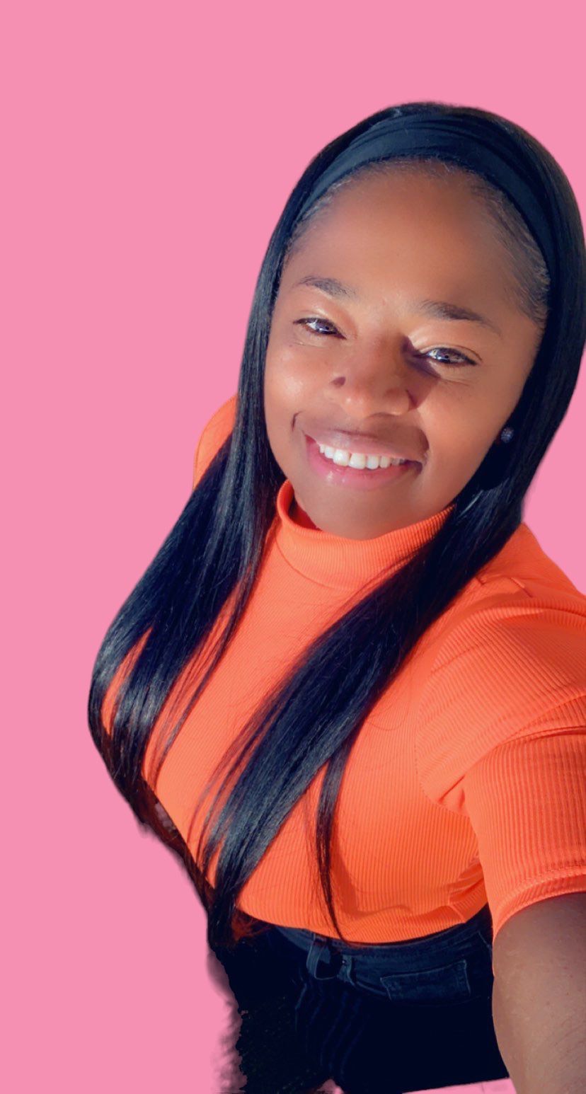 Peruca com banda lisa Maria