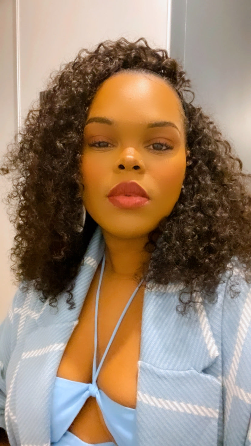 Elie Barbosa Curly Headband Wig